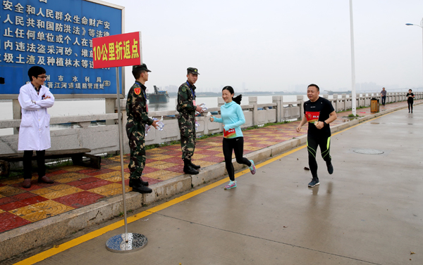 涓浗浜烘皯瑙ｆ斁鍐涚210鍖婚櫌,瑙ｆ斁鍐涚180鍖婚櫌鎶ゅ＋