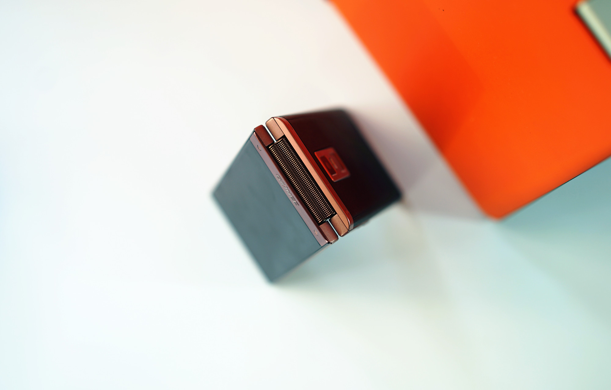 打破陈规翻转新时代：金立天鉴W909旗舰首评