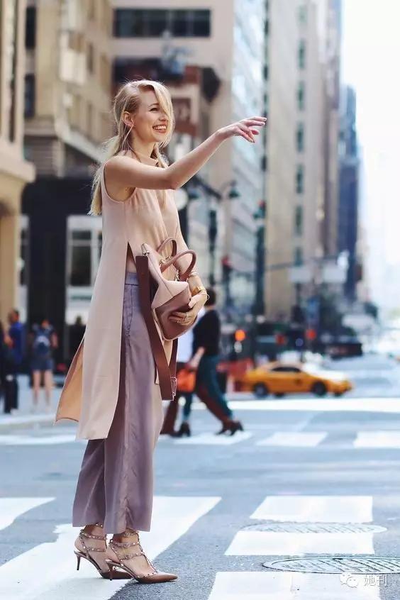 她不到160cm，却用几百块钱穿出了性价比最高的时尚教科书！