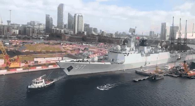 中国海军舰艇访问英国泰晤士河,中国海军震动全世界