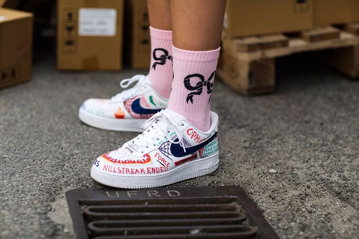 给你一份Sneaker趋势分析，让你在潮流的道路上越走越顺！