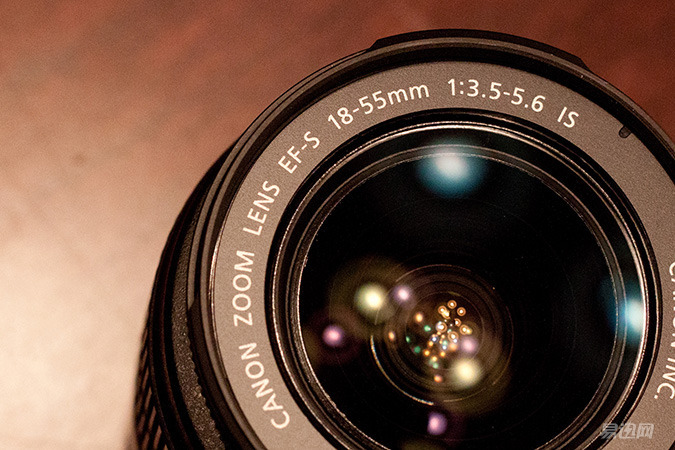 如何选购一款现在适合自己，以后不会积灰的单反？