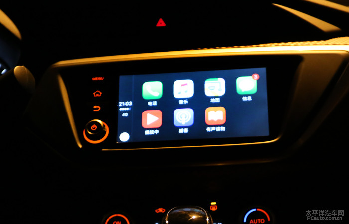 外观和实用方面也各有特色,蓝鸟外观漂亮