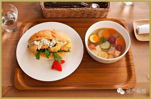 单身女人家里养猫,单身女人养猫