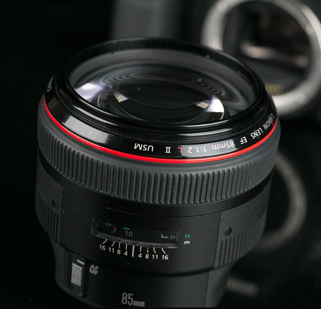 佳能rf85f2镜头评测,佳能852.0测评