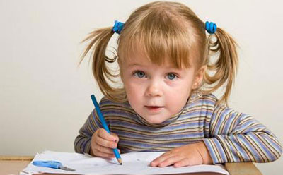 中班幼儿开始写字怎么和家长沟通,幼儿园中班学习写字从哪里开始
