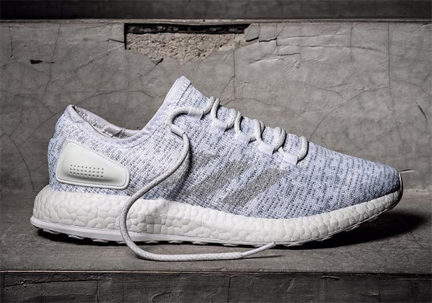 阿迪pureboostgo黑色和白色哪个好看,阿迪pureboost和ultraboost的区别
