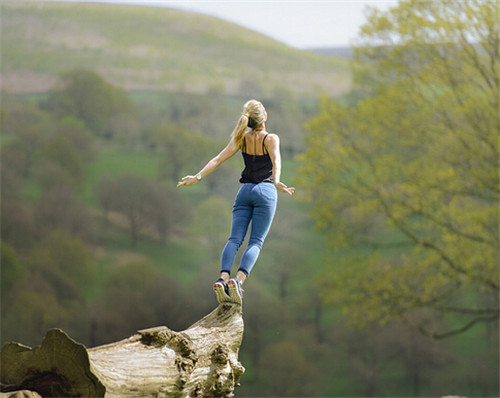 治妇科病的瑜伽动作女性练瑜伽的好处