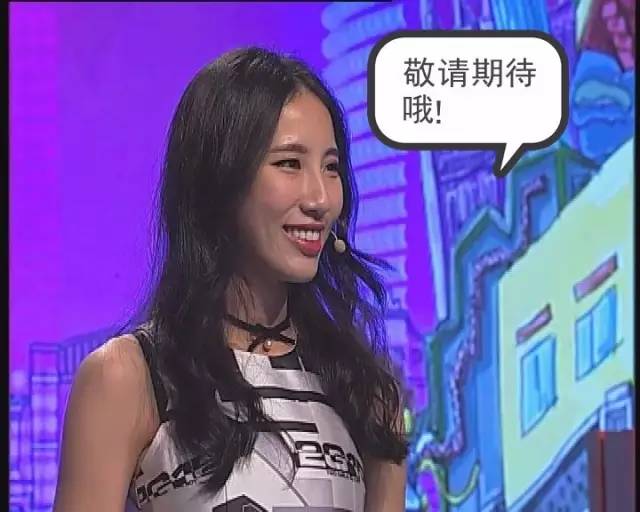 笑到躺地上,笑到趴在地上的视频