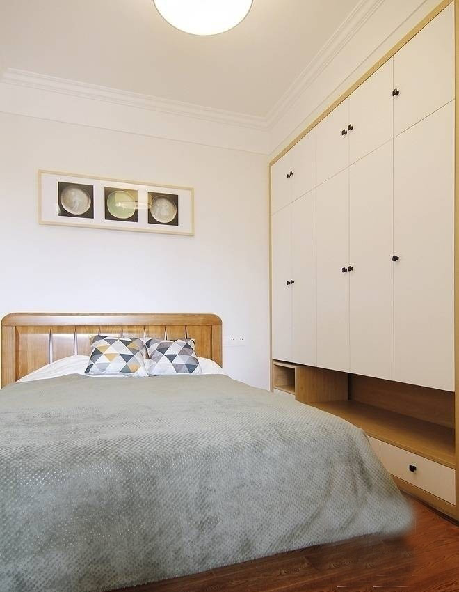 老公非在餐厅装修展现柜，无锡89㎡现代三居室，全包造价10万