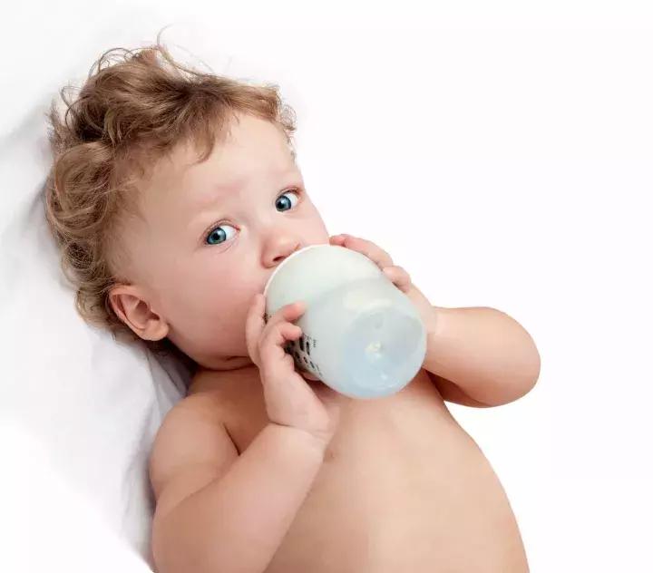 断奶后宝宝喝什么最好,断奶后的孩子吃什么最好