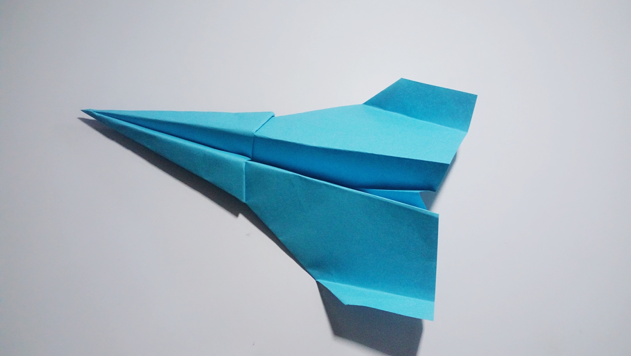 纸飞机童年叠法,童年100款纸飞机慢动作教程