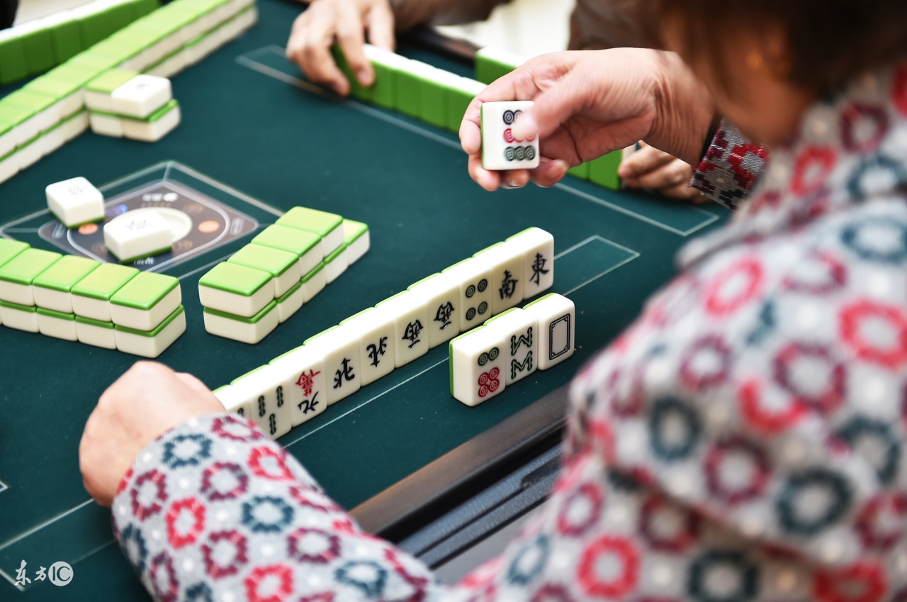 麻将冠军高手打牌思路技巧,麻将高手打牌思路教你轻松赢牌