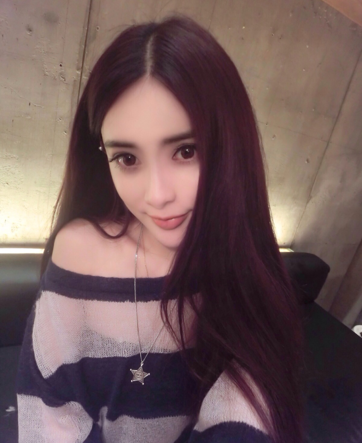 追女孩一定要学会的一招,追女孩最好的办法是吸引她的注意