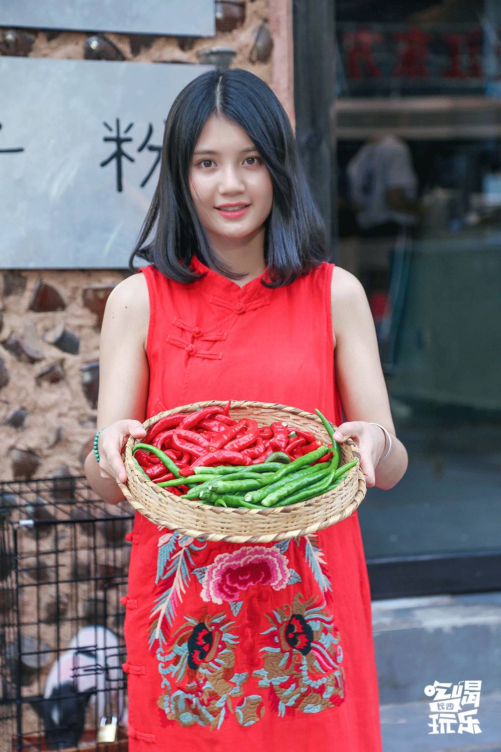 无辣不欢里面的海鲜店,无辣不欢的饭