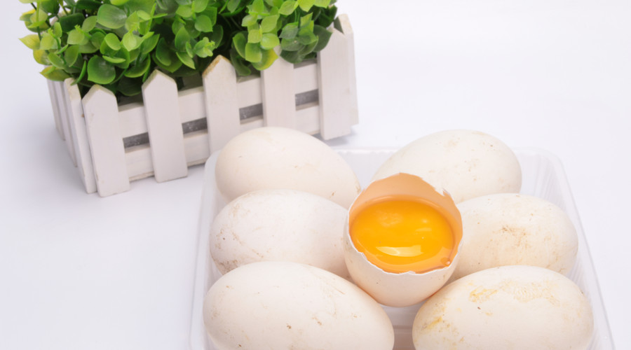 鹅蛋煮花椒降血压是真的吗,鹅蛋加花椒一起煮能治心室病吗