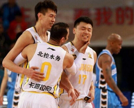 冷酷清理老臣是福是祸？曾经冠军之师要和昔日同城鱼腩比高下！