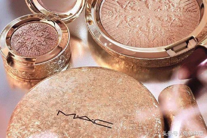 历年彩妆圣诞款,丧心病狂的妆容