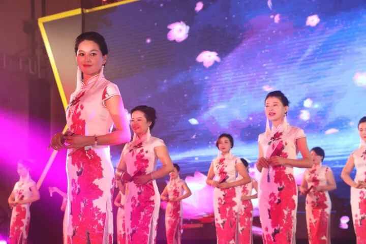 有一种力量叫中国力量音乐,有一种力量叫中国朗诵表演