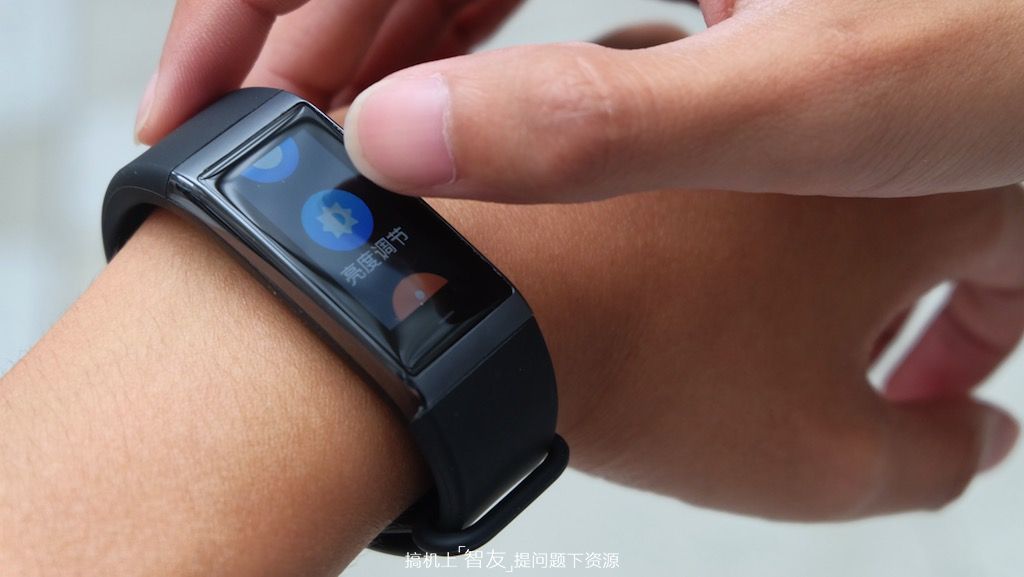 手段上的运动健康管家：AMAZFIT米动手环体验谈