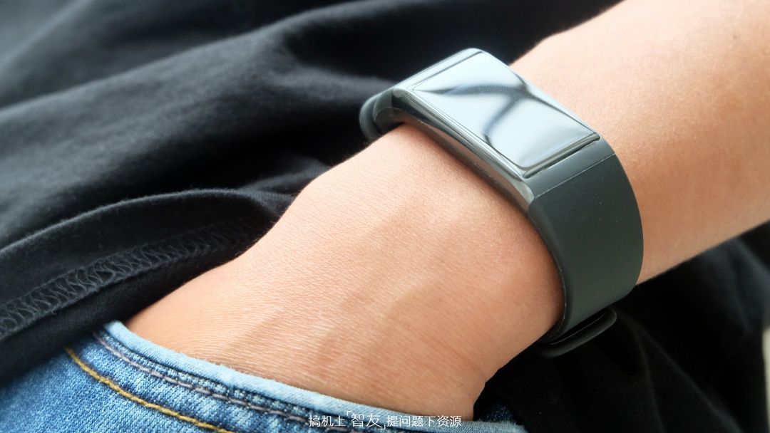 手段上的运动健康管家：AMAZFIT米动手环体验谈
