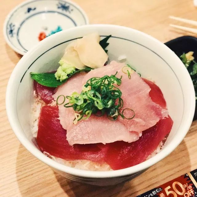 朱元璋黑猪肉,你在这里可以吃到美味的中餐英文