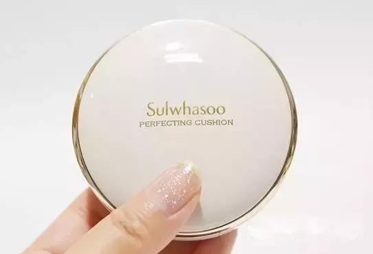 韩国爆款一棵树蘑菇气垫粉底,韩国气垫哪个牌子好用又实惠