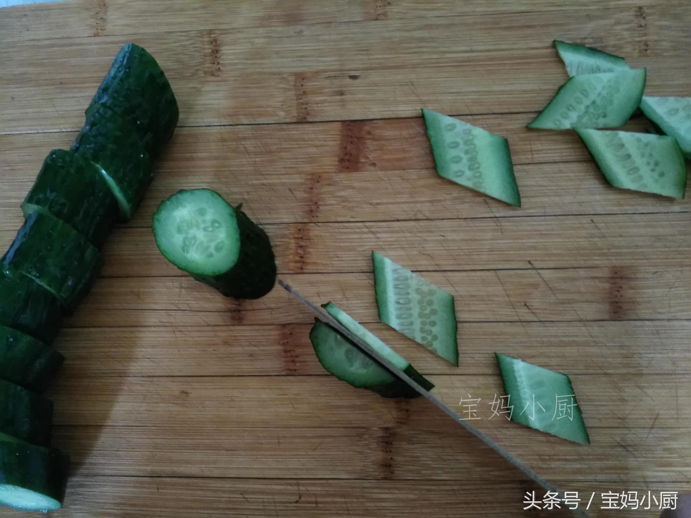 饭店的西瓜原来这么切,爽口瓜片的做法