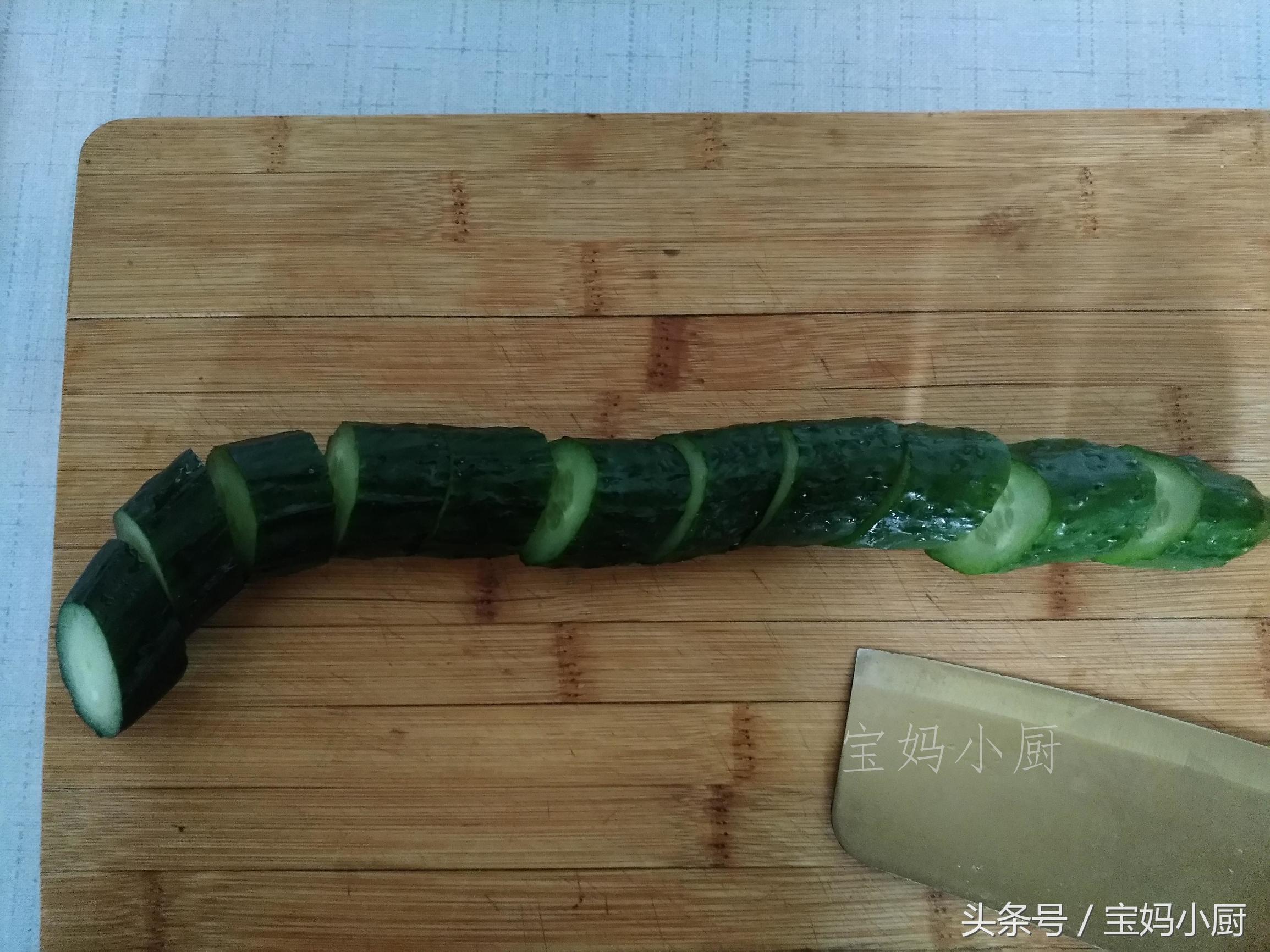 饭店的西瓜原来这么切,爽口瓜片的做法