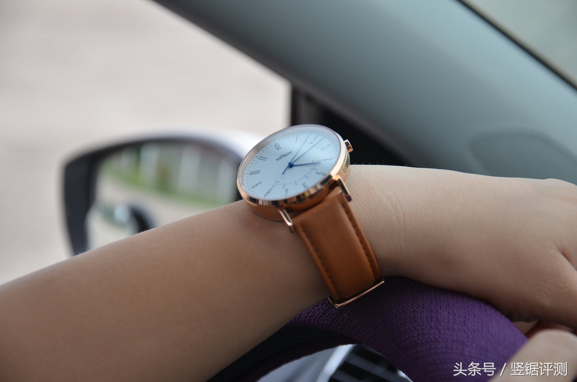 哪款智能手表带有蓝宝石镜面,oppo智能手表蓝宝石镜面测评