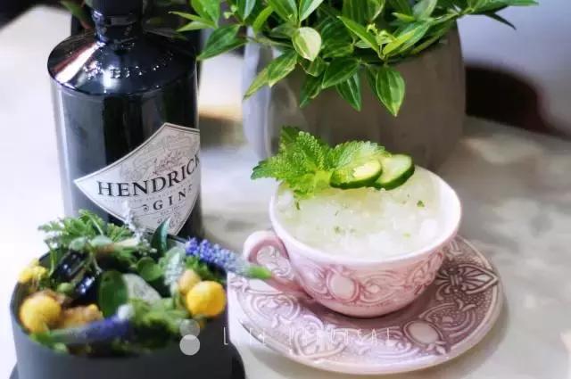 「微微8醺」vol.6｜是金酒代表了人，还是人喝出了金酒的优雅？