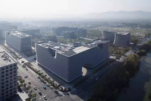 为创业一身卡债，20天造就互金界最具影响力APP｜51信用卡孙海涛