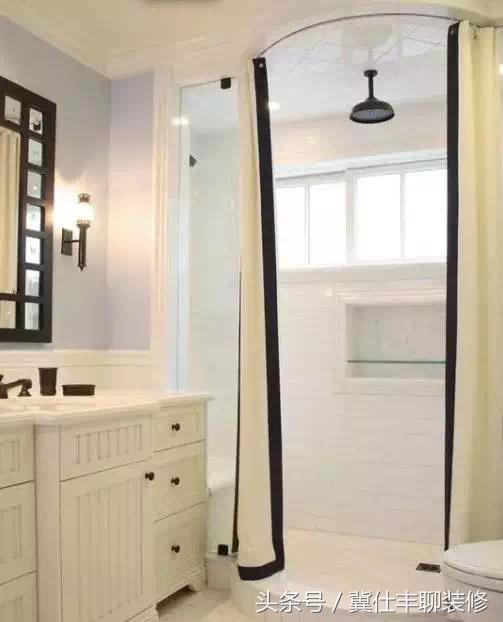 淋浴房透光不透人玻璃贵吗,淋浴房玻璃隔断还是浴帘隔断好