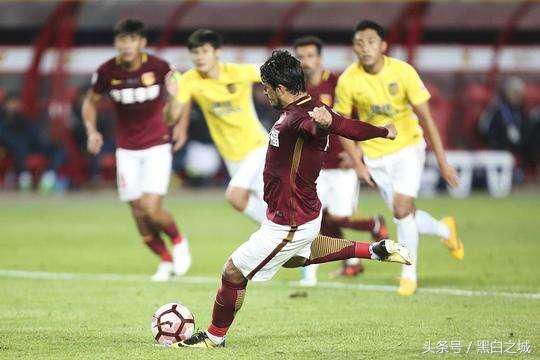 昏哨将苏宁活活坑死，这么吹比赛中国足球难有起色