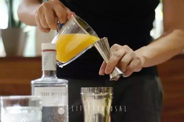 「微微8醺」vol.6｜是金酒代表了人，还是人喝出了金酒的优雅？