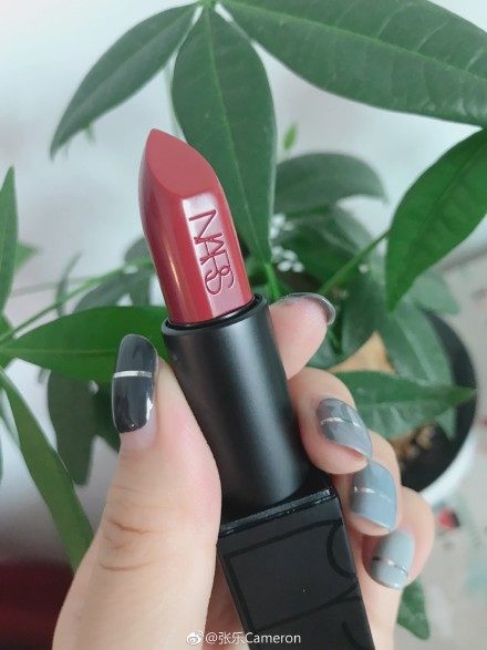 卖断货的口红大集合，你的化妆包里囤了吗？