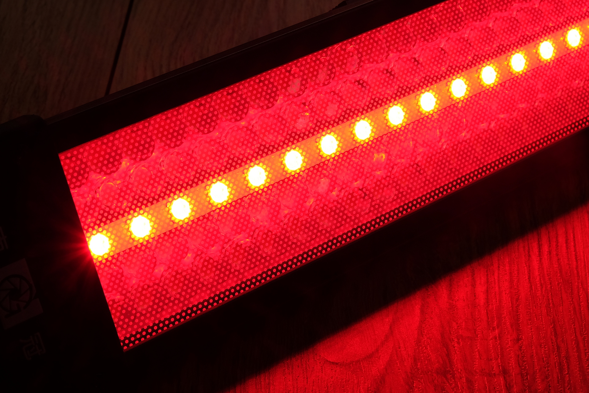 人像摄影补光灯推荐,怎样选择户外人像摄影补光灯