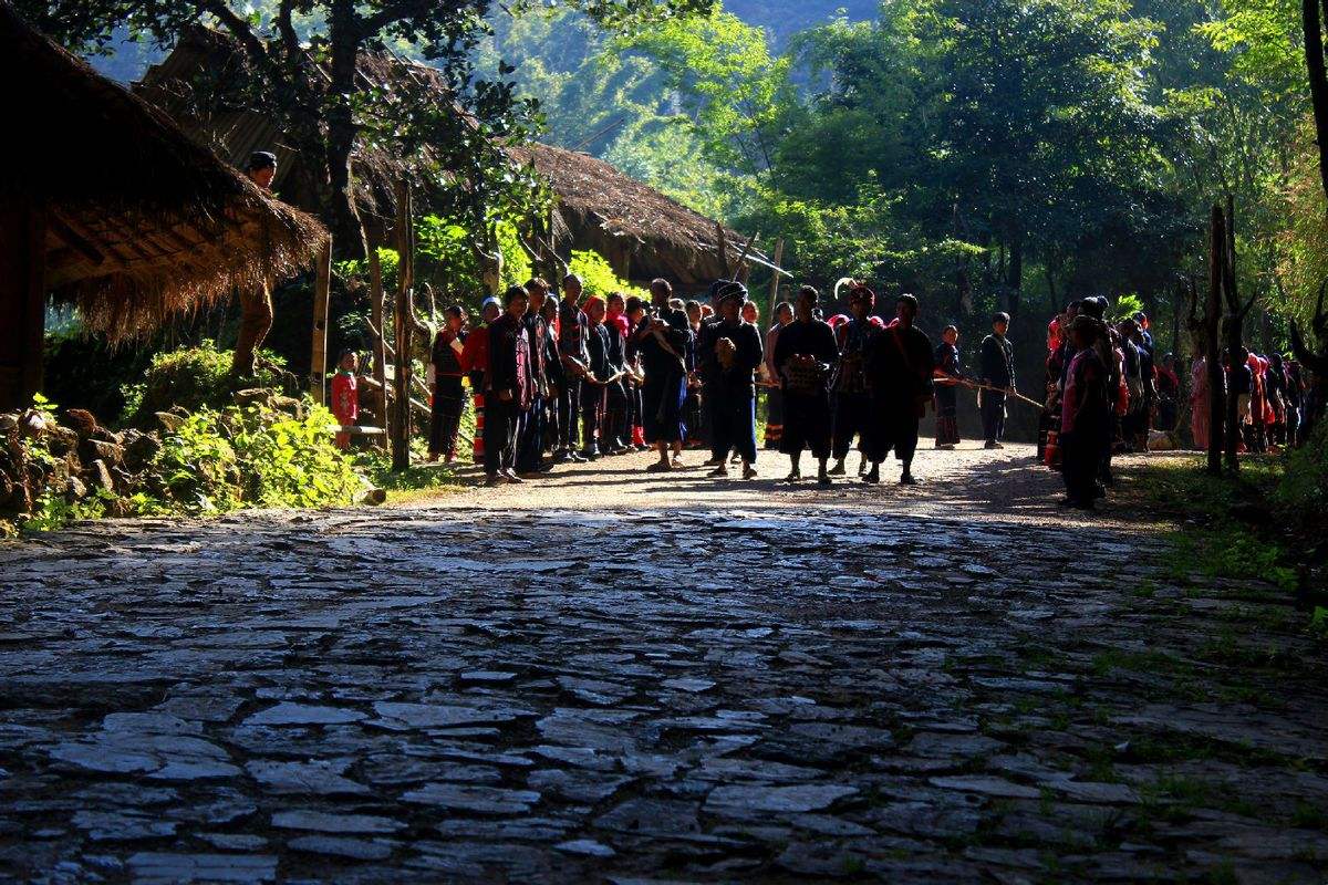 云南沧源翁丁佤寨原始部落,勐来乡到沧源翁丁原始部落几公里