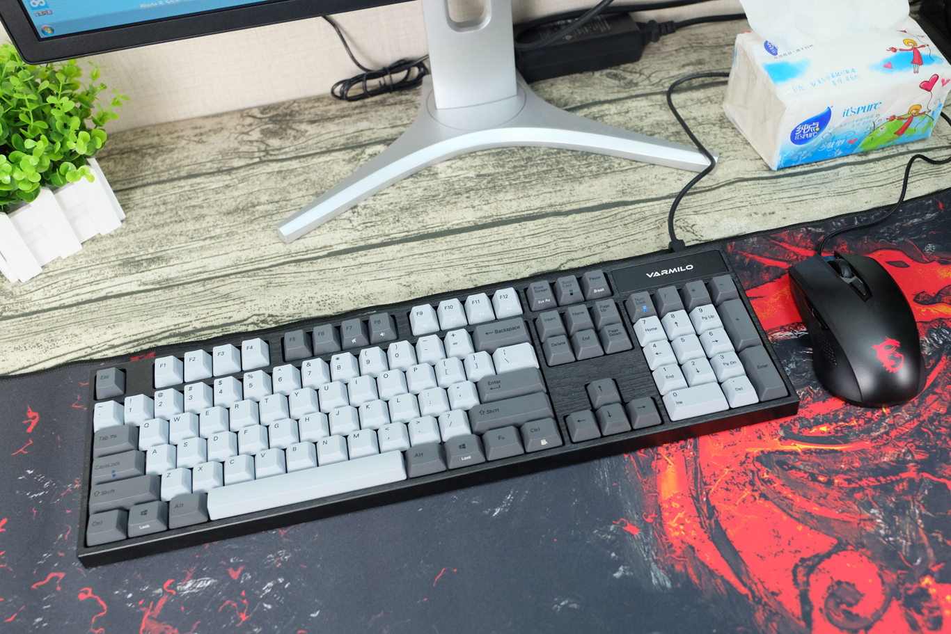 能吃鸡的电脑配置还能玩什么,能玩吃鸡又能设计的笔记本