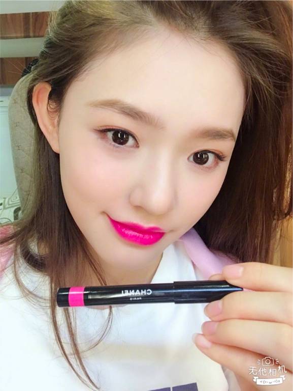 林允美妆博主试色,林允jelly眼妆