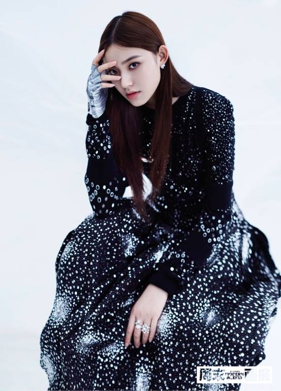 林允美妆博主试色,林允jelly眼妆