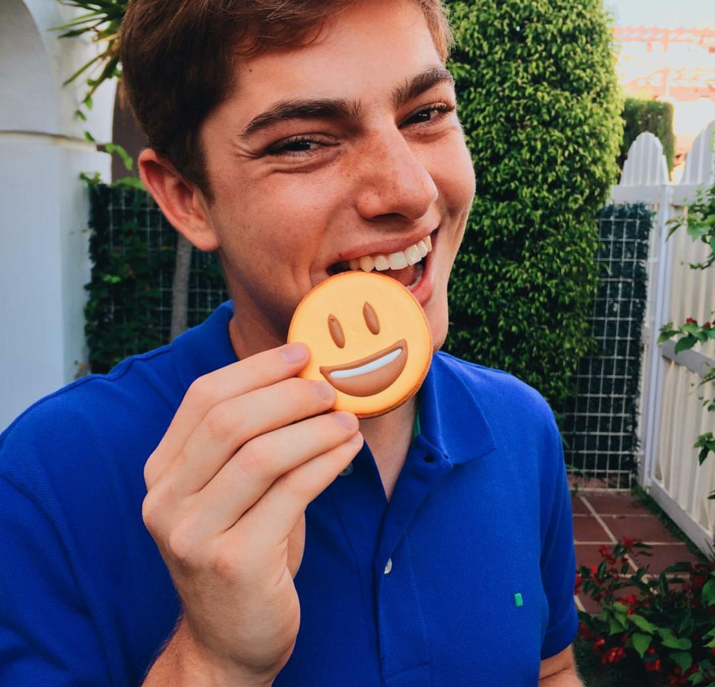 教你6分钟练出六块腹肌,如何1秒钟就能拥有12块腹肌