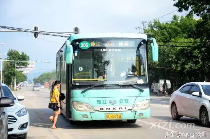 曾经对妻儿爱答不理如今高攀不起,曾经对我爱理不理如今高攀不起