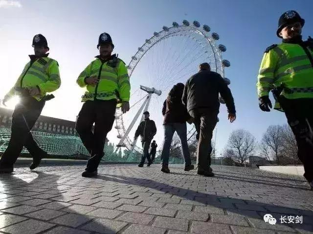 英国警察不再管偷窃等低级犯罪,法治三分钟知天下