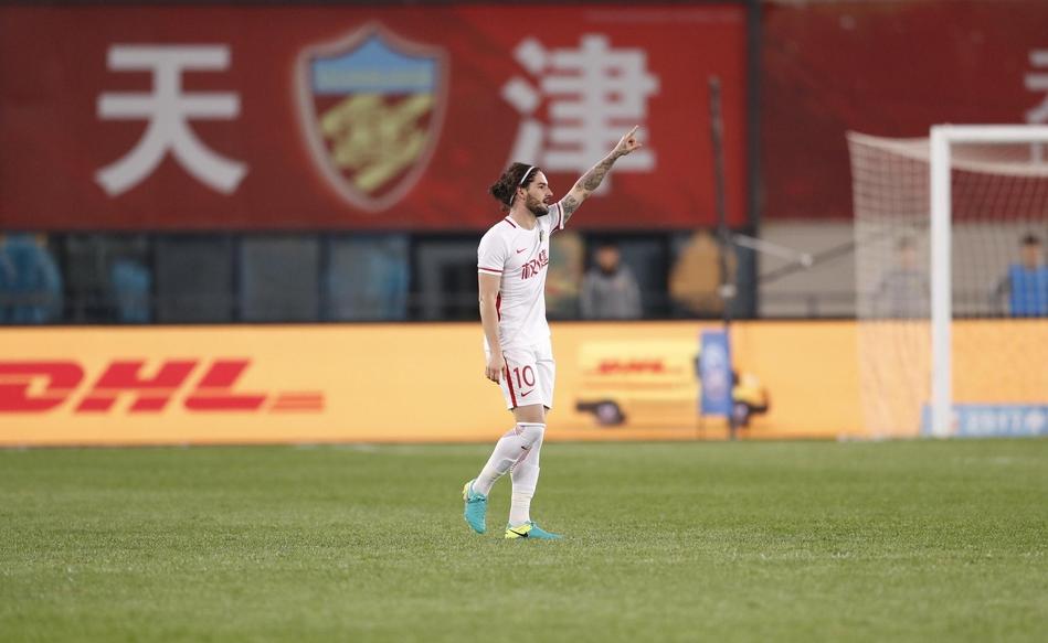 帕托权健三次过人,金童帕托在天津权健的表现