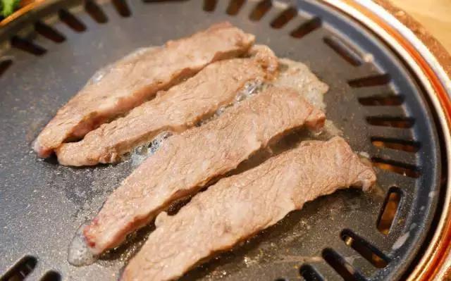 走一波，终于截至这家月销60W的人气烤肉店从市中心开到城南了！