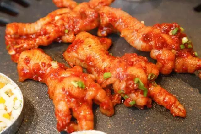 走一波，终于截至这家月销60W的人气烤肉店从市中心开到城南了！