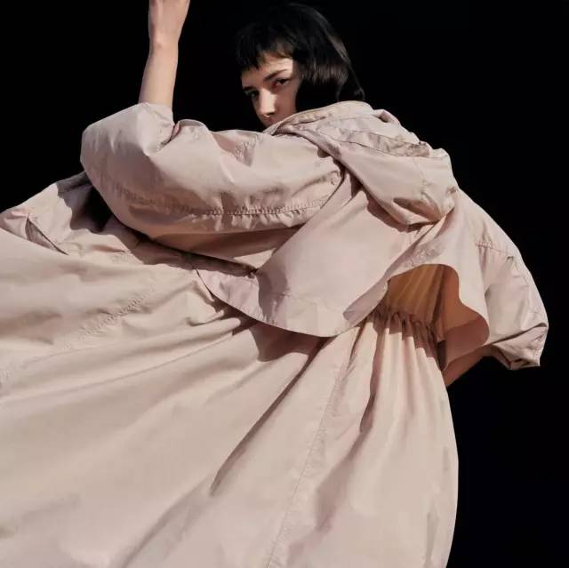 为什么说优衣库越来越懂得朋友圈生存之道？