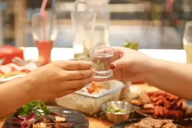 走一波，终于截至这家月销60W的人气烤肉店从市中心开到城南了！