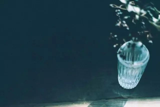 东郊首推：最近，你怎么不发朋友圈了